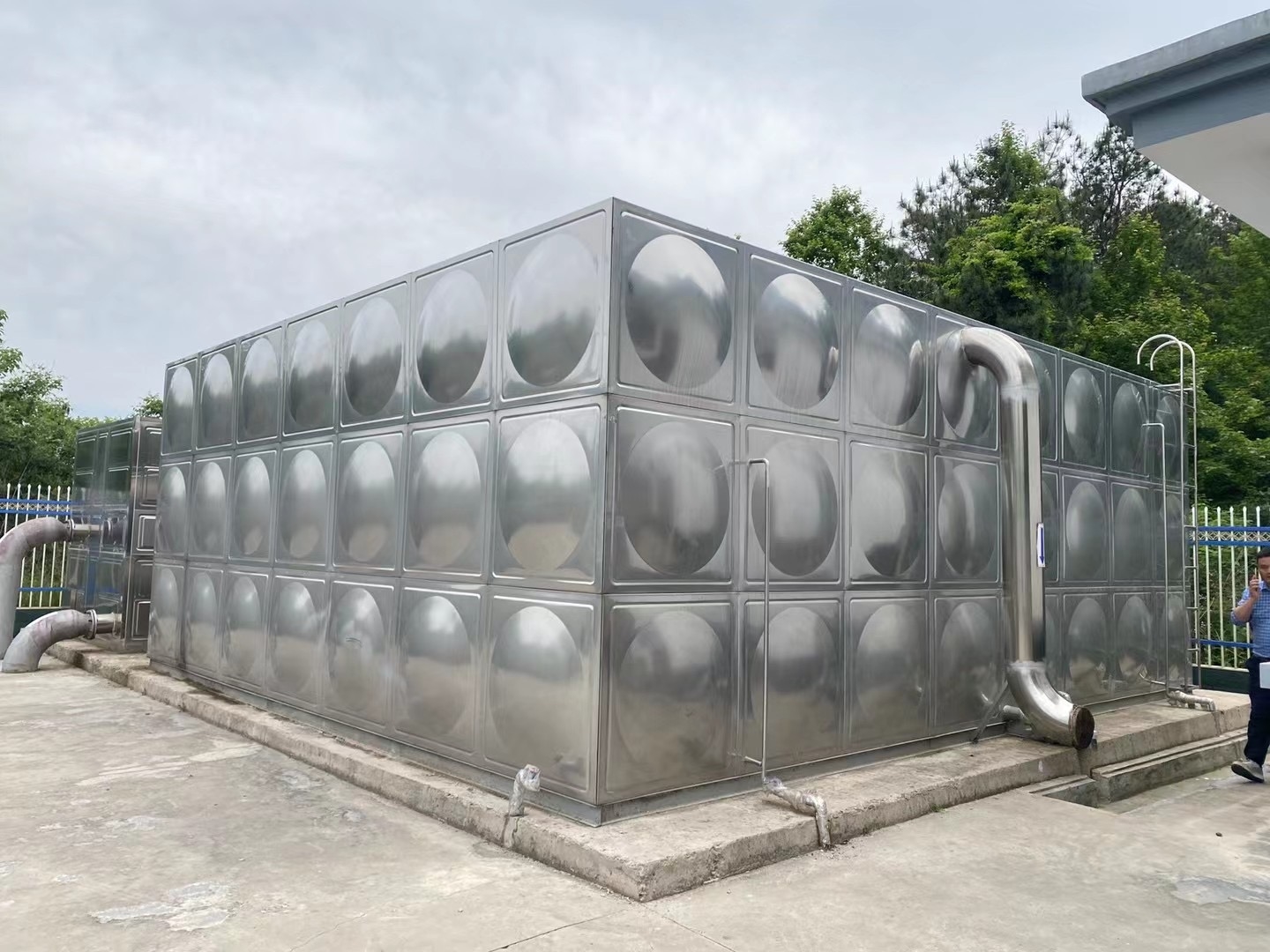 不锈钢生活水箱